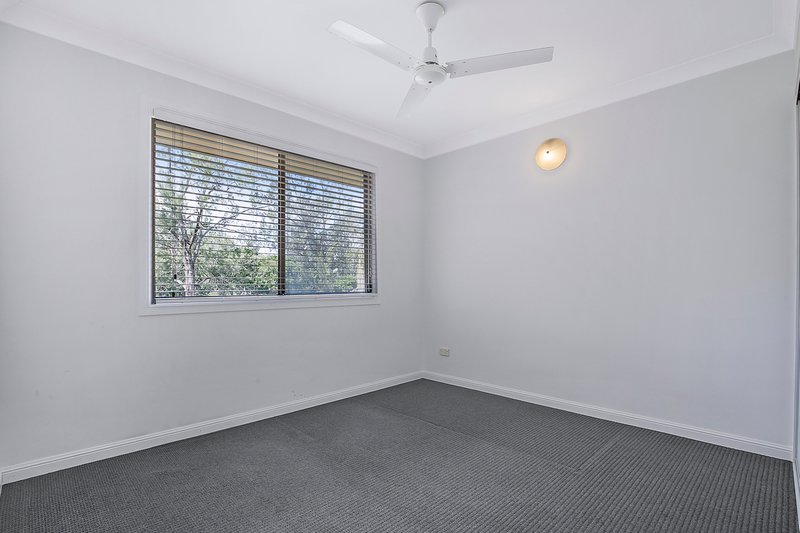 Photo - 19/22 Thurlow Street, Newmarket QLD 4051 - Image 7