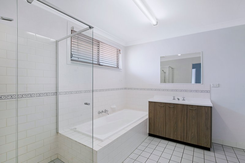 Photo - 19/22 Thurlow Street, Newmarket QLD 4051 - Image 9