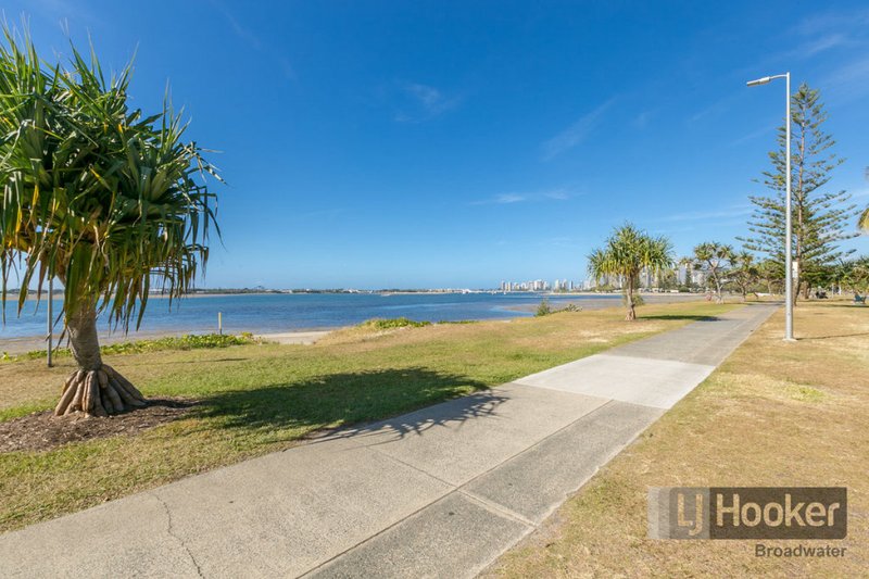 Photo - 19/224 Marine Parade, Labrador QLD 4215 - Image 12