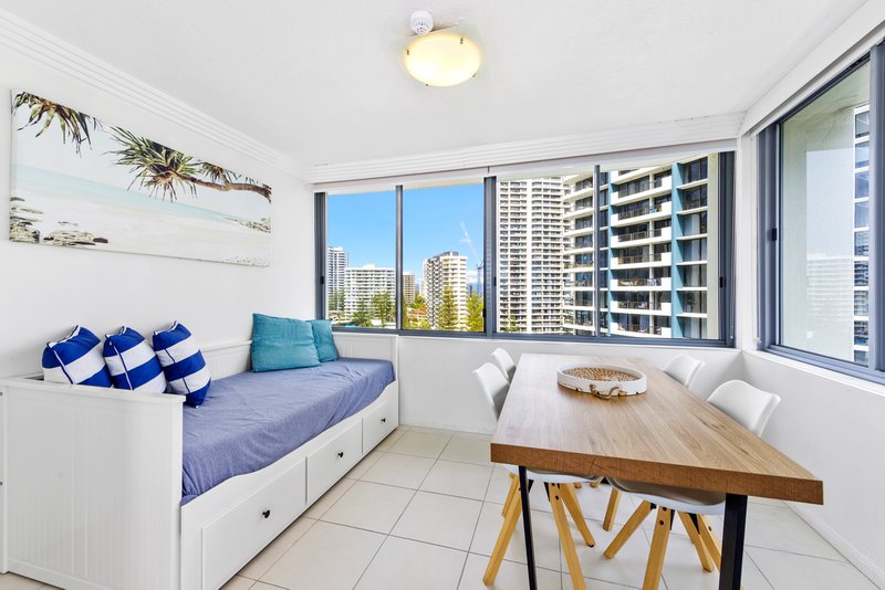 Photo - 19/23-25 Northcliffe Terrace, Surfers Paradise QLD 4217 - Image 8