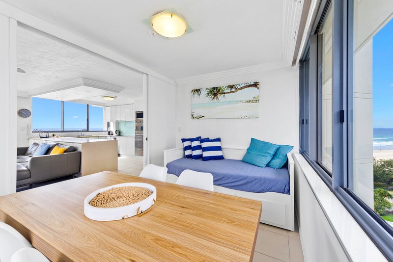 Photo - 19/23-25 Northcliffe Terrace, Surfers Paradise QLD 4217 - Image 9