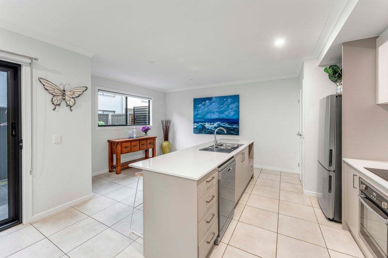 Photo - 19/24 Walsham Street, Bray Park QLD 4500 - Image 4