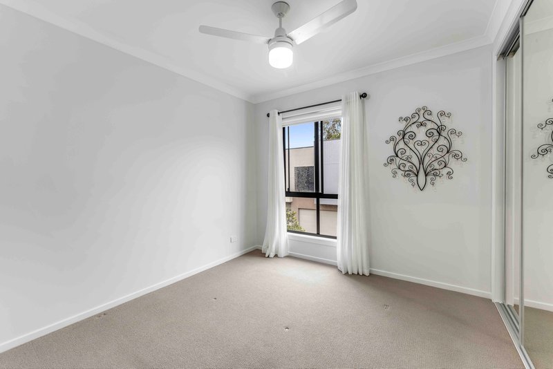 Photo - 19/24 Walsham Street, Bray Park QLD 4500 - Image 13