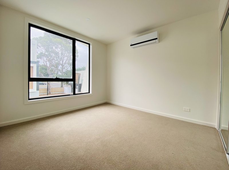 Photo - 19/29 Browns Road, Clayton VIC 3168 - Image 3