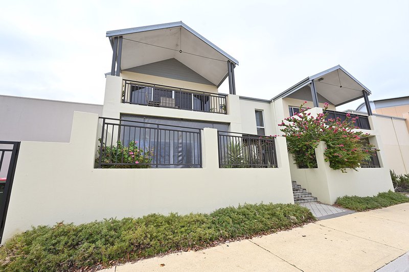 Photo - 19/291 Ocean Keys Boulevard, Clarkson WA 6030 - Image 2