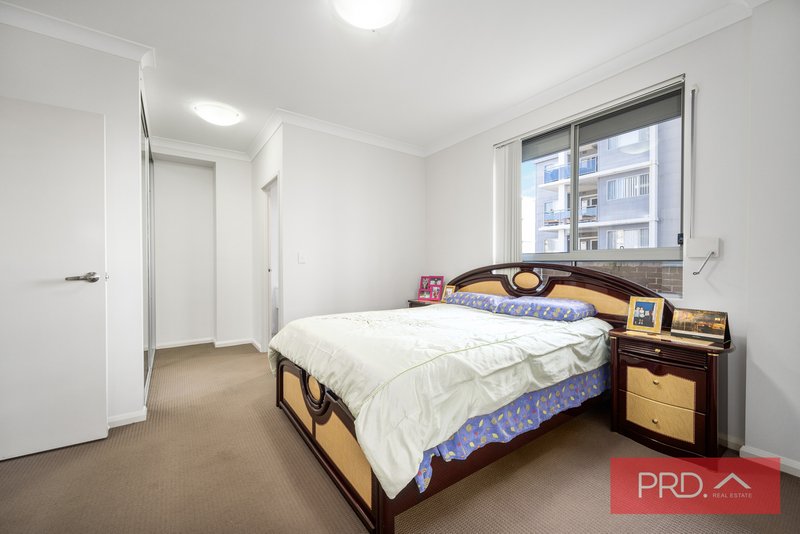 Photo - 19/3-5 Browne Parade, Warwick Farm NSW 2170 - Image 10