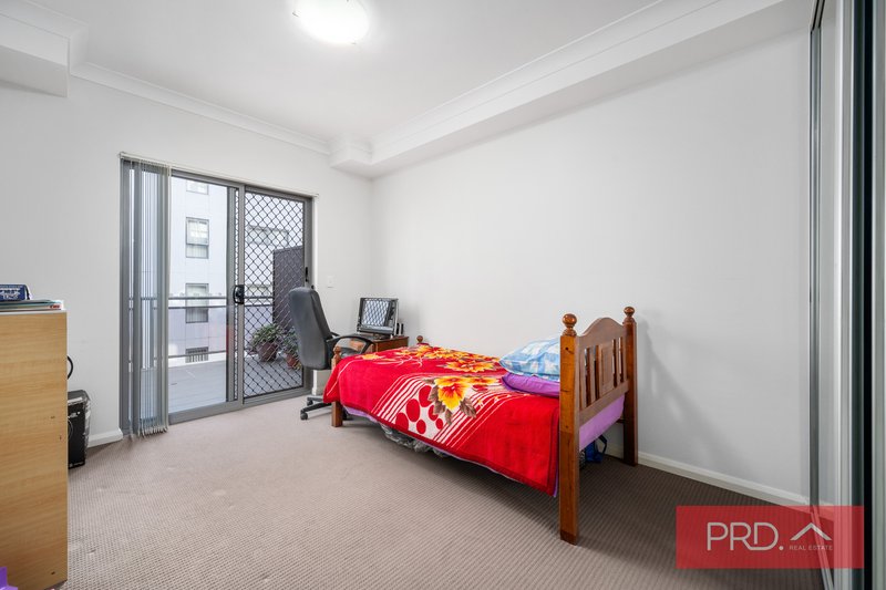 Photo - 19/3-5 Browne Parade, Warwick Farm NSW 2170 - Image 11