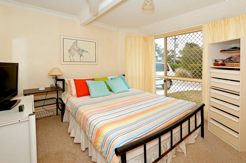 Photo - 1/93-95 Pennycuick Street, West Rockhampton QLD 4700 - Image 5