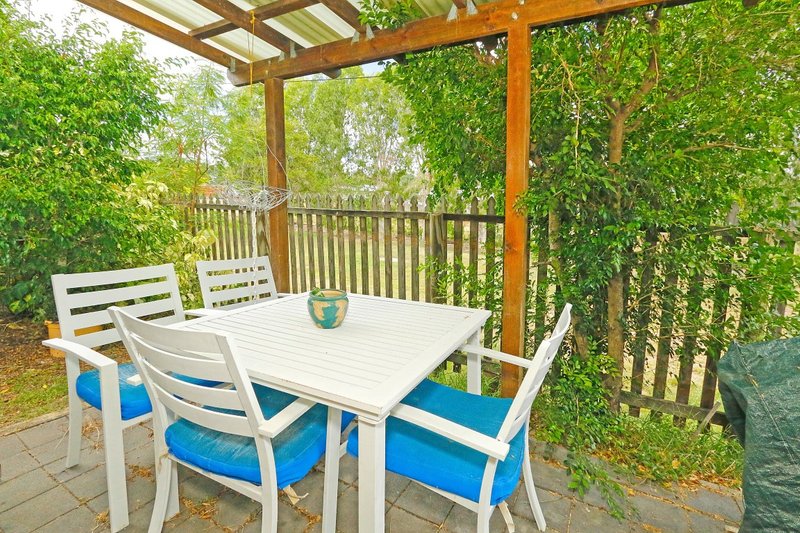 Photo - 1/93-95 Pennycuick Street, West Rockhampton QLD 4700 - Image 8