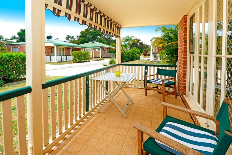 Photo - 1/93-95 Pennycuick Street, West Rockhampton QLD 4700 - Image 9