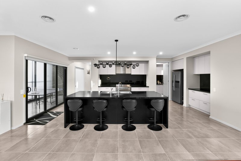 Photo - 193 Dyson Drive, Alfredton VIC 3350 - Image 3