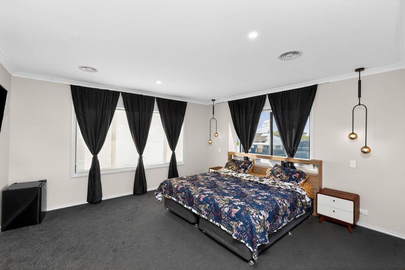 Photo - 193 Dyson Drive, Alfredton VIC 3350 - Image 7