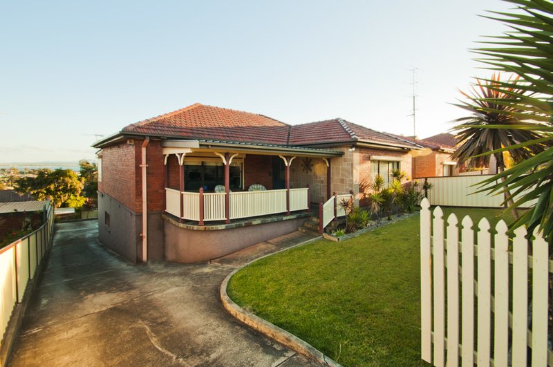 Photo - 193 Flagstaff Road, Lake Heights NSW 2502 - Image 2