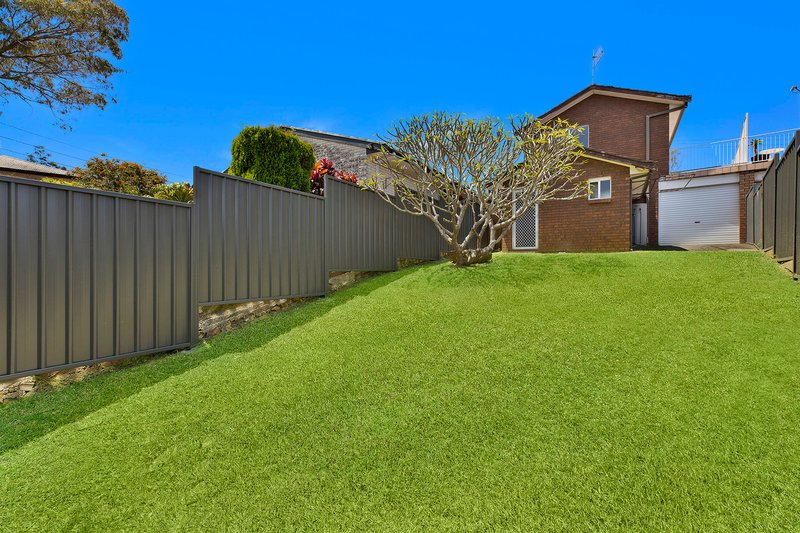 Photo - 1/93 Hillcrest Street, Terrigal NSW 2260 - Image 9