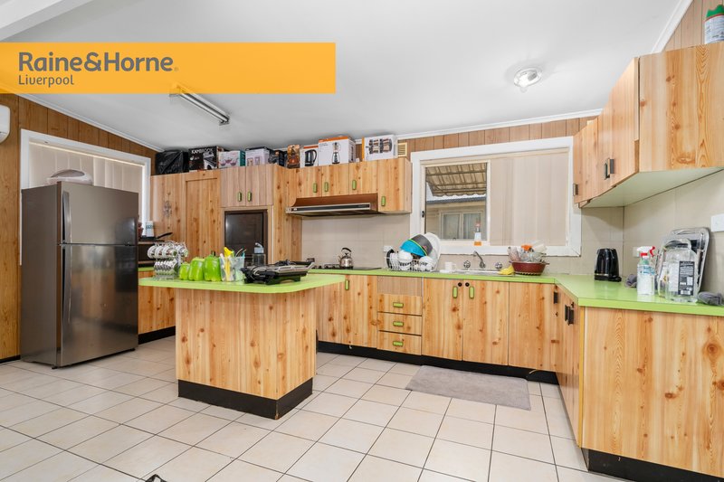 Photo - 193 Hoxton Park Road, Cartwright NSW 2168 - Image 8