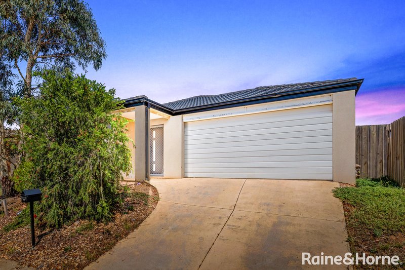 Photo - 193 James Melrose Drive, Brookfield VIC 3338 - Image 5