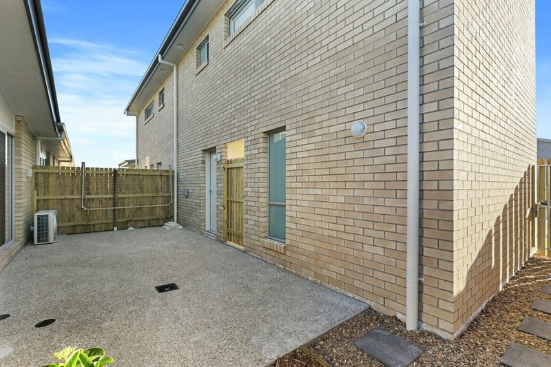 Photo - 1/93 Lamington Drive, Redbank Plains QLD 4301 - Image 8