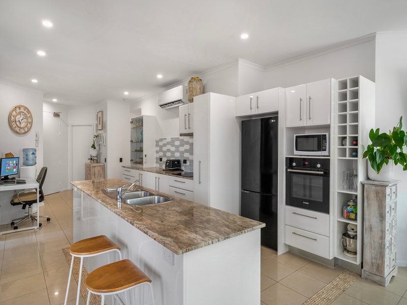 Photo - 1/93 Landsborough Parade, Golden Beach QLD 4551 - Image 3