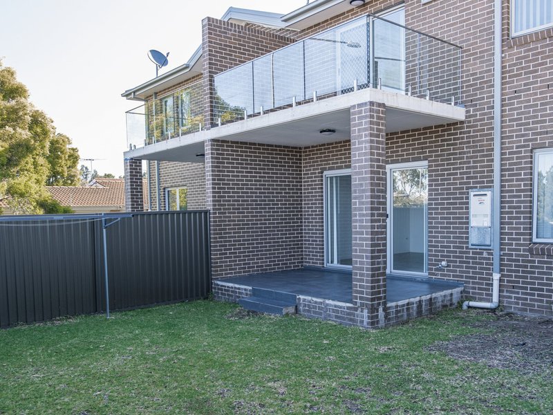 Photo - 1/93 Sherwood Road, Merrylands NSW 2160 - Image 5