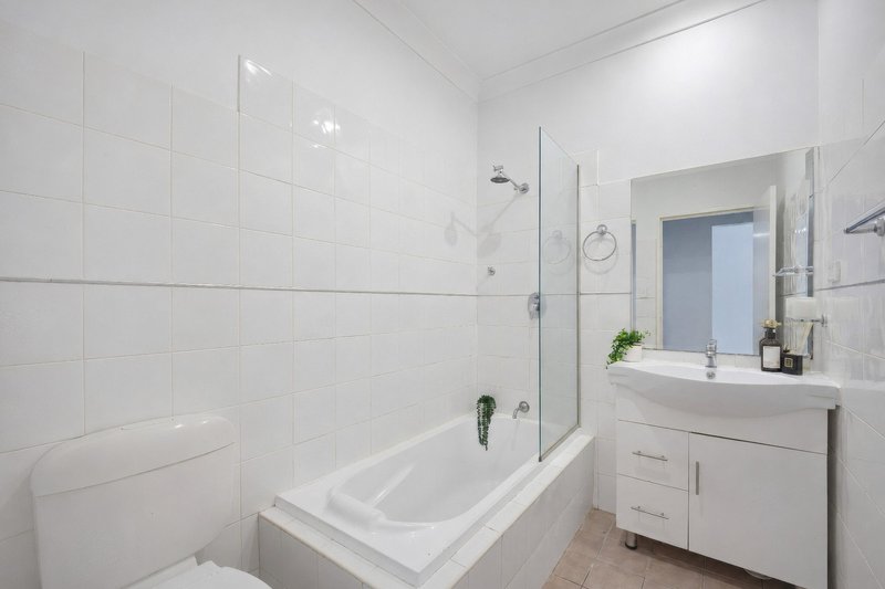 Photo - 19/30-34 Gladstone Street, North Parramatta NSW 2151 - Image 8