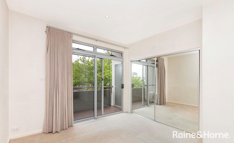 Photo - 19/30 Ijong Street, Braddon ACT 2612 - Image 4