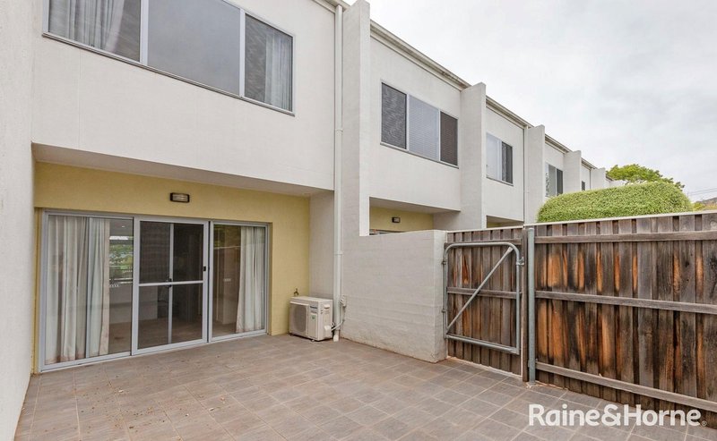 Photo - 19/30 Ijong Street, Braddon ACT 2612 - Image 11