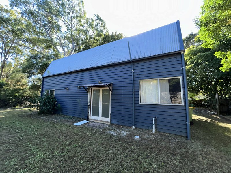 194-196 High Central Road, Macleay Island QLD 4184