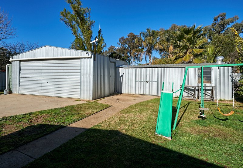 Photo - 194 Ashmont Avenue, Ashmont NSW 2650 - Image 12