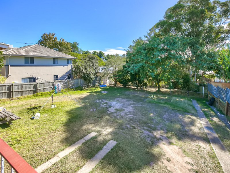 Photo - 194 Cracknell Road, Tarragindi QLD 4121 - Image 13