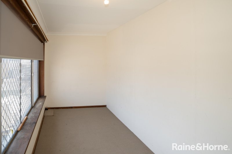 Photo - 1/94 Fitzmaurice Street, Wagga Wagga NSW 2650 - Image 7