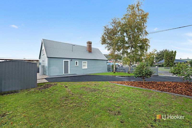 Photo - 194 Gilbert Street, Latrobe TAS 7307 - Image 3