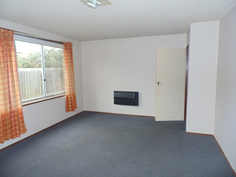 Photo - 1/94 Herbert Street, Dandenong VIC 3175 - Image 2