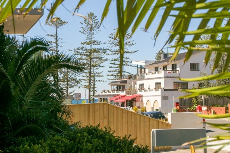 Photo - 1/94 Howard Avenue, Dee Why NSW 2099 - Image 5