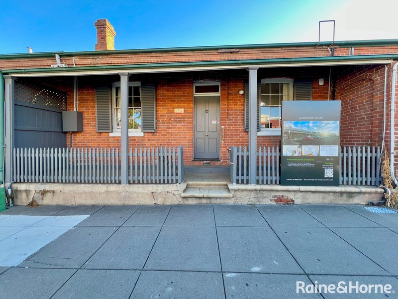 Photo - 194 Howick Street, Bathurst NSW 2795 - Image 2