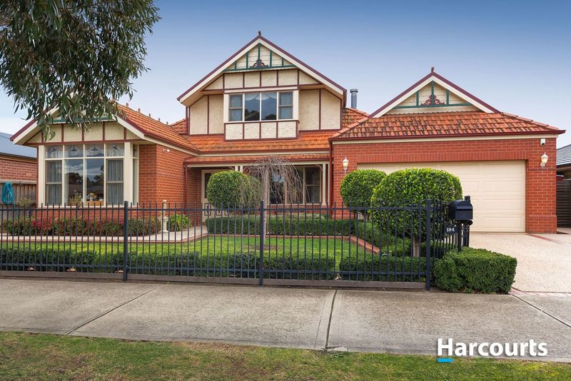 194 Linsell Boulevard, Cranbourne East VIC 3977