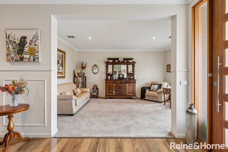 Photo - 194 Panorama Drive, Gisborne VIC 3437 - Image 4