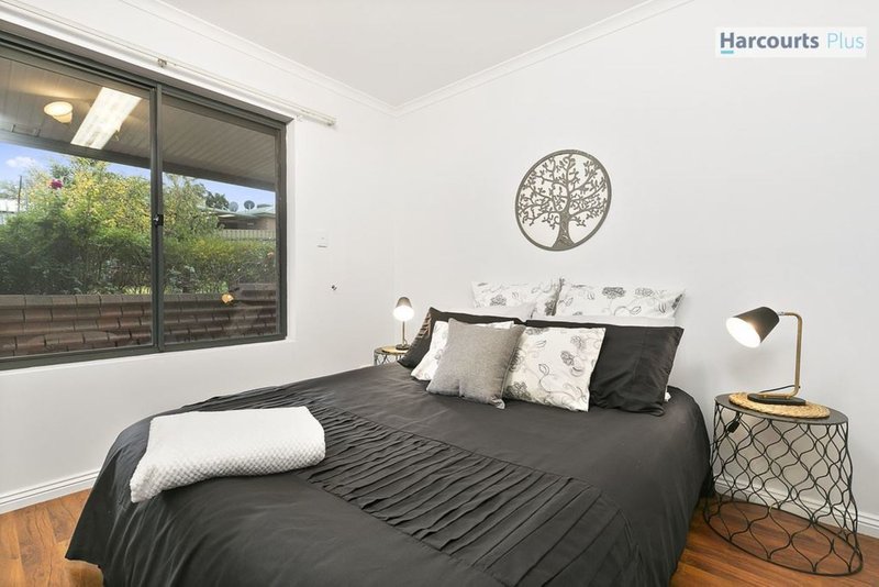 Photo - 194 Perry Barr Road, Hallett Cove SA 5158 - Image 11