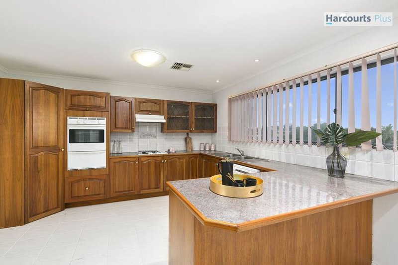 Photo - 194 Perry Barr Road, Hallett Cove SA 5158 - Image 18