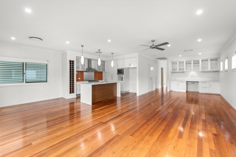 Photo - 194 Simpsons Road, Bardon QLD 4065 - Image 1
