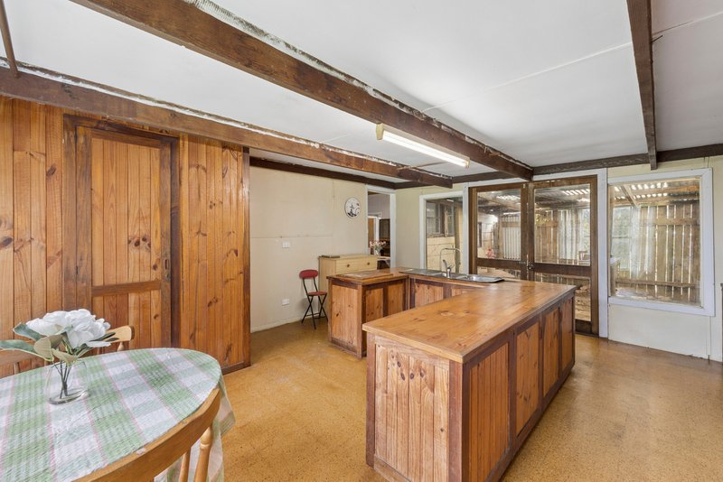 Photo - 194 Whiskey Creek Road, Curdievale VIC 3268 - Image 8