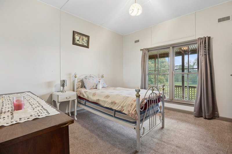 Photo - 194 Whiskey Creek Road, Curdievale VIC 3268 - Image 10