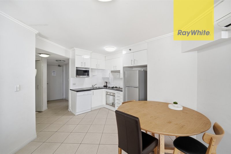 Photo - 194/13-15 Hassall Street, Parramatta NSW 2150 - Image 5