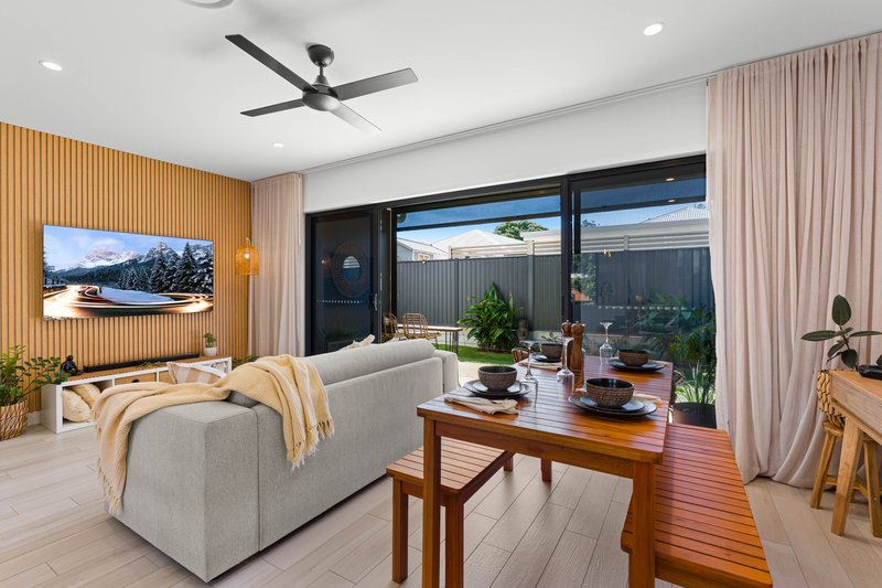Photo - 19/42 Sorrento Street, Wynnum West QLD 4178 - Image 4