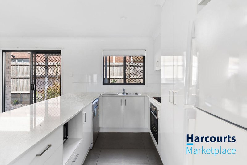 Photo - 19/43 Farinazzo Street, Richlands QLD 4077 - Image 5