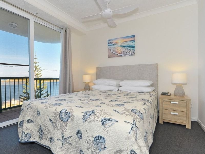 Photo - 19/484-488 Marine Parade, Biggera Waters QLD 4216 - Image 11