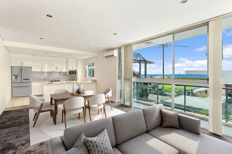 Photo - 19/5-7 Stewart Street, Wollongong NSW 2500 - Image 2