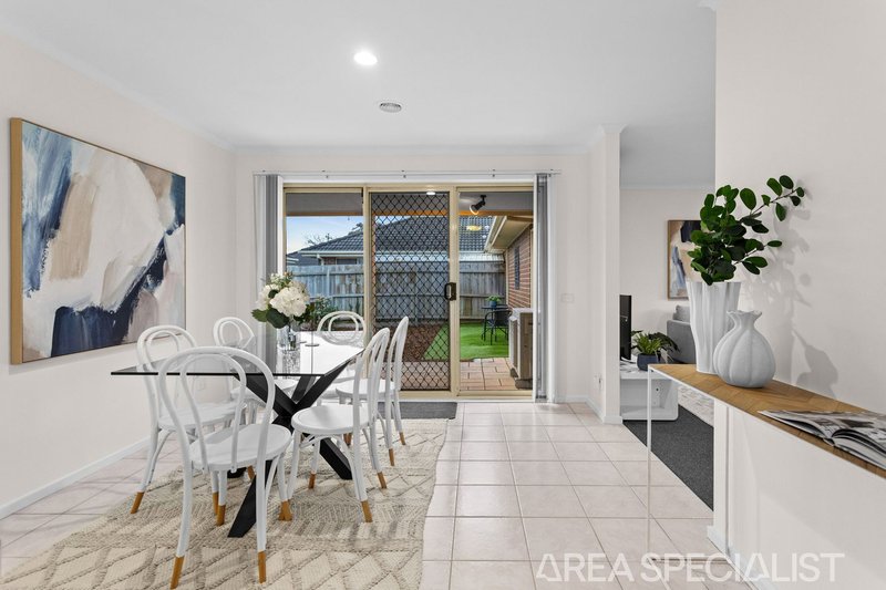 Photo - 1/95 Ashleigh Avenue, Frankston VIC 3199 - Image 6