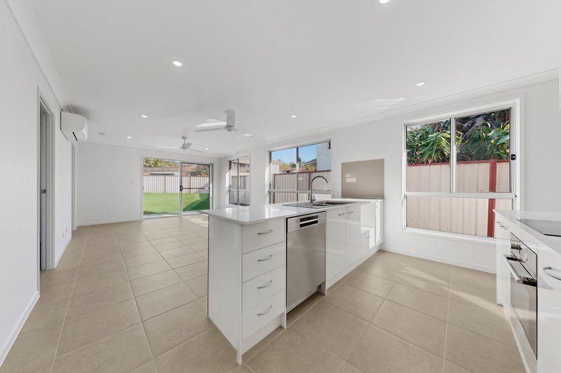 Photo - 195 Birdwood Road, Tarragindi QLD 4121 - Image 2