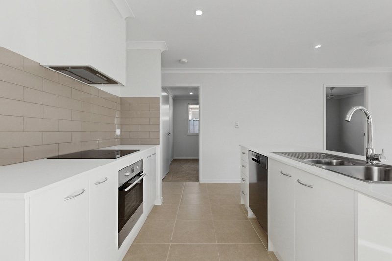 Photo - 195 Birdwood Road, Tarragindi QLD 4121 - Image 3