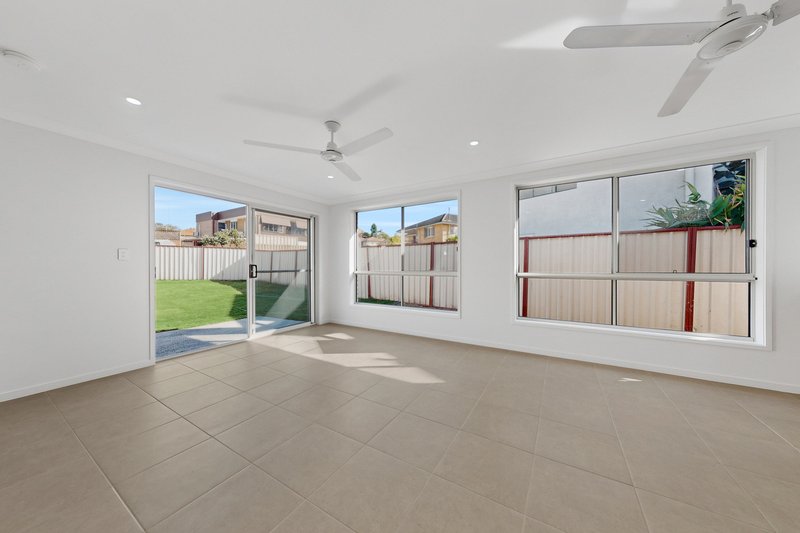 Photo - 195 Birdwood Road, Tarragindi QLD 4121 - Image 6